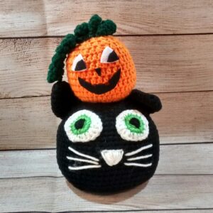 Black-Cat Pumpkin Decoration