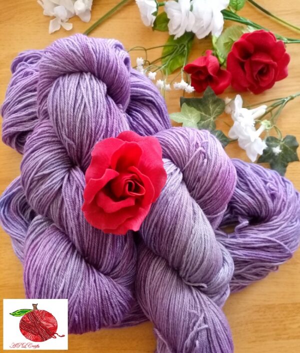 tonal purple yarn with flecks of pink and blue