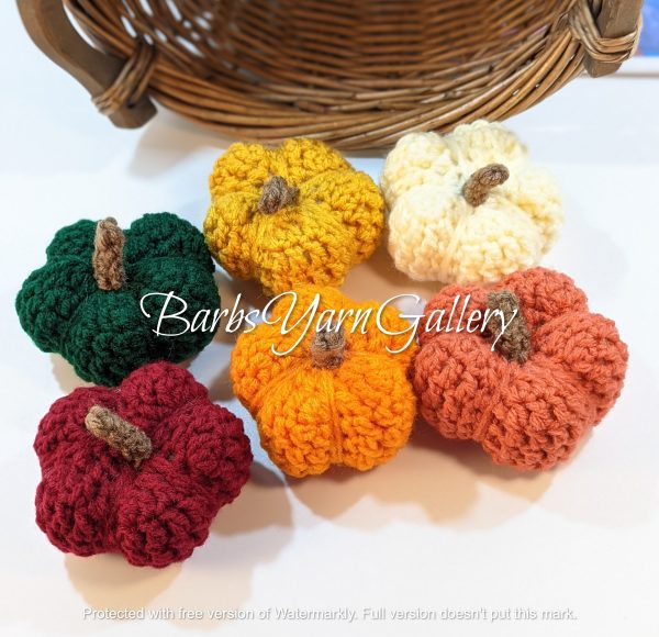 Crochet Mini Pumpkin Set