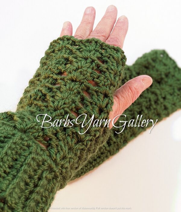 Womens Green Fingerless Gloves