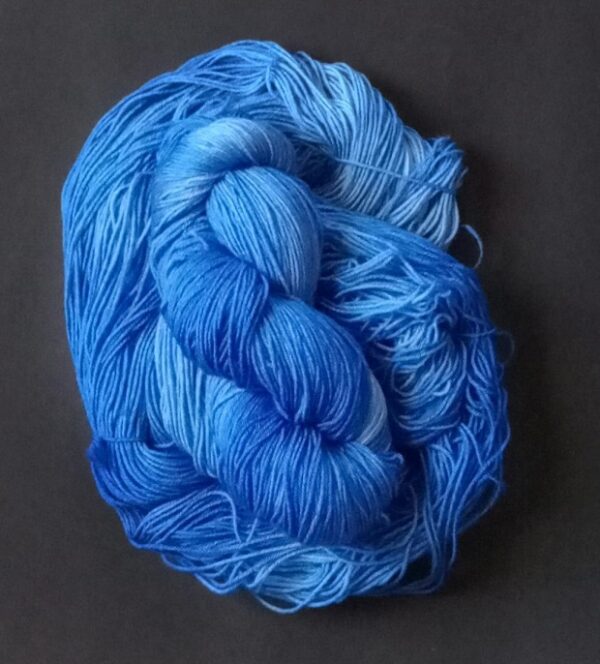 yarn in september birthstone color