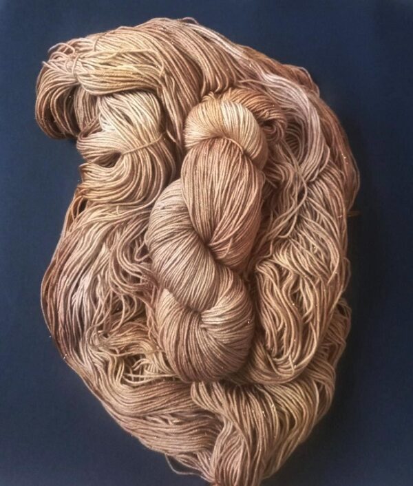 yarn in november birthstone color
