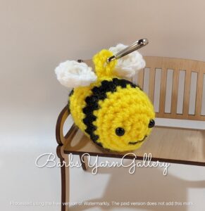 Bumblebee Crochet Mini Clip